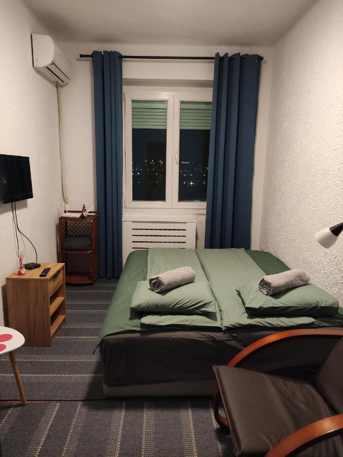 Beogradski Sajam San - Belgrade Fair Sleep Belgrado Exterior foto